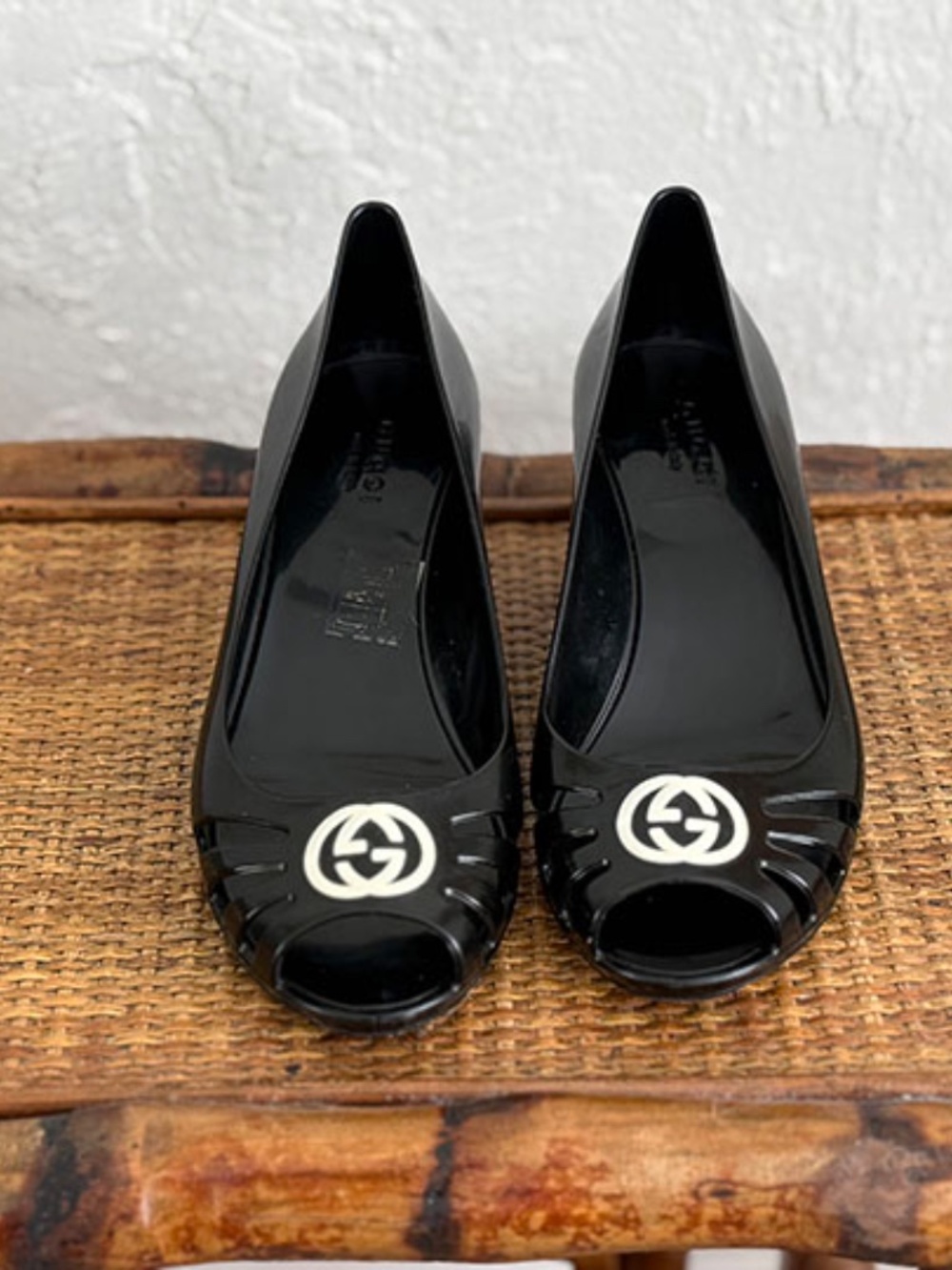 GUCCI Marola Rubber/Jelly Interlocking GLogo Wedges - Black/Off-White - Size 35 - Picture 10 of 11